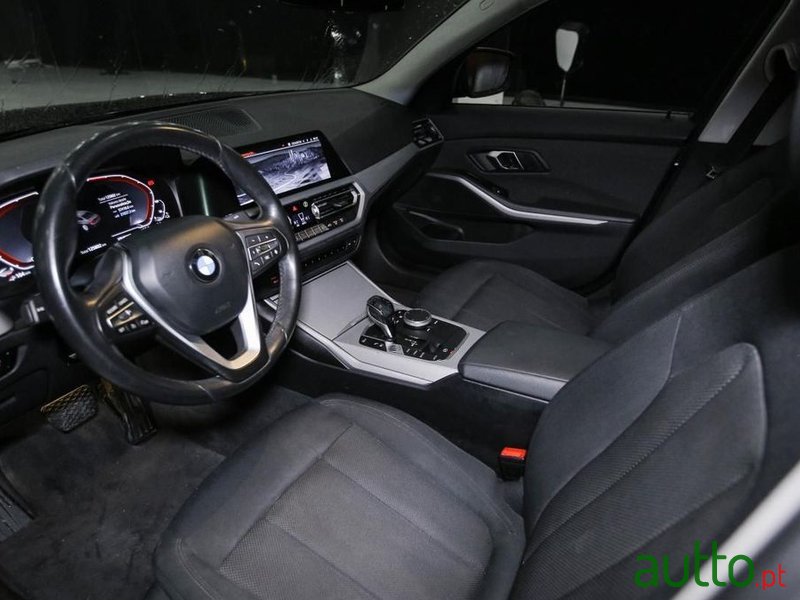 2019' BMW Série 3 photo #6