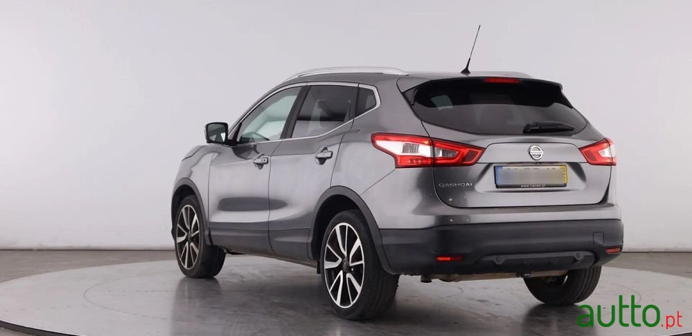 2015' Nissan Qashqai 1.6 Dci Tekna J19 photo #5