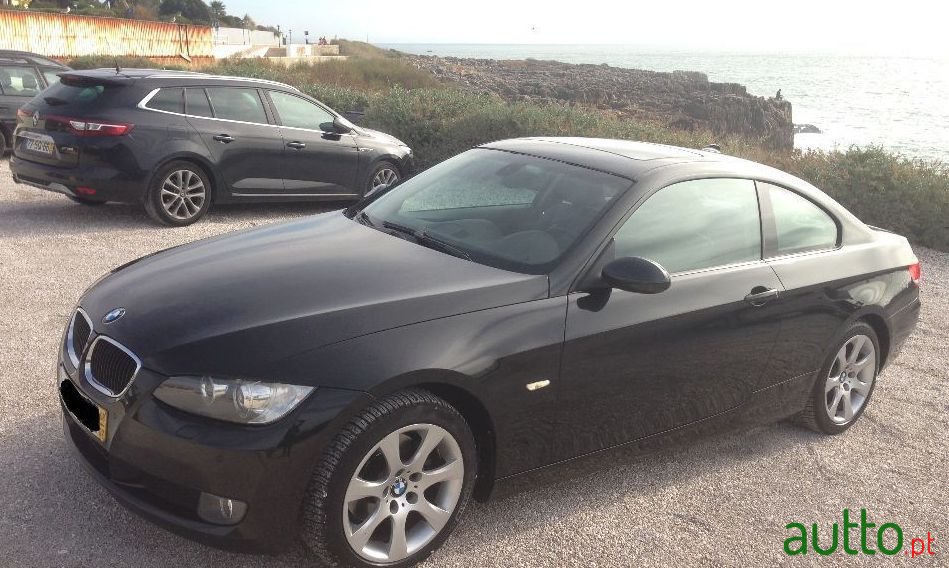 2008' BMW 320 photo #3