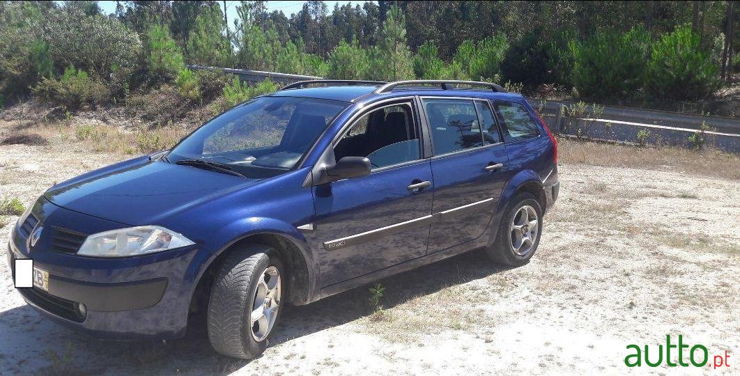 2004' Renault Megane Break photo #3