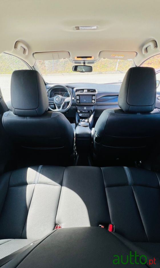 2019' Nissan Leaf Tekna Propilot Park photo #6