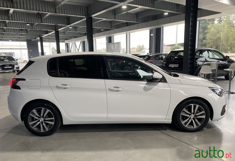 2021' Peugeot 308 photo #4
