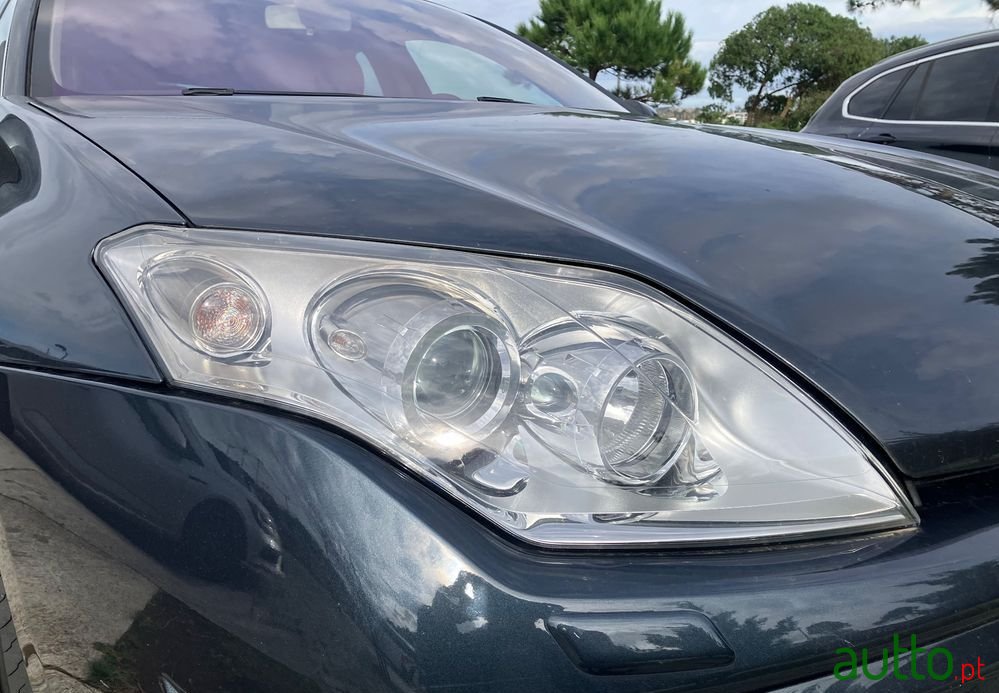 2009' Renault Laguna Break photo #1