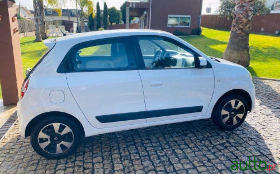2015' Renault Twingo photo #1