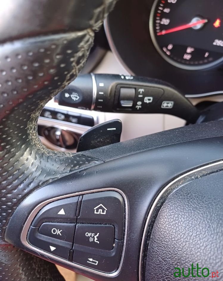 2015' Mercedes-Benz Classe C photo #6