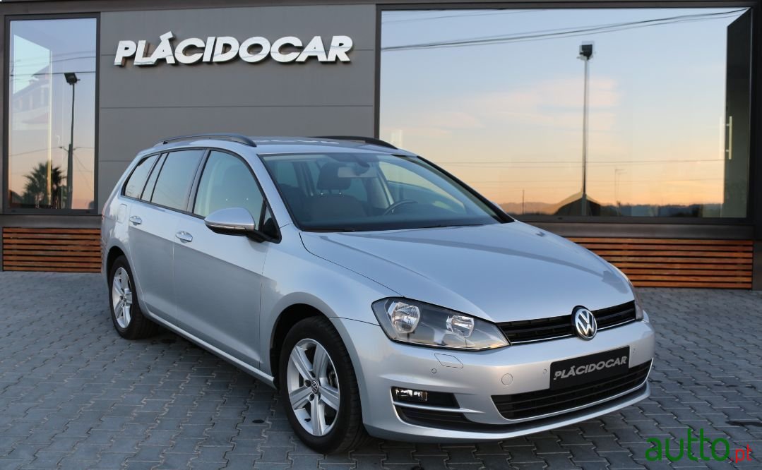 2013' Volkswagen Golf photo #1