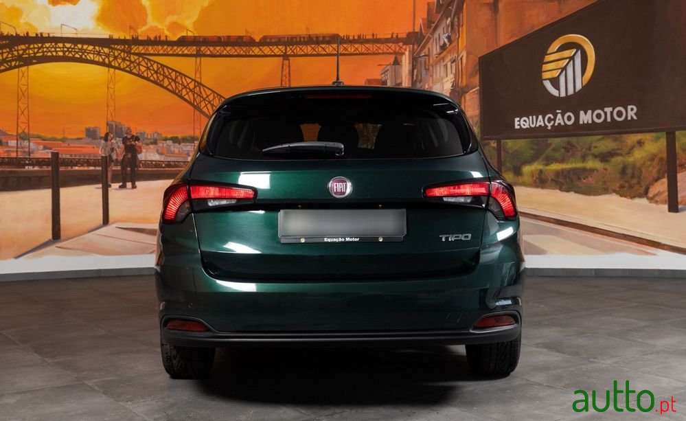 2021' Fiat Tipo Station Wagon photo #4