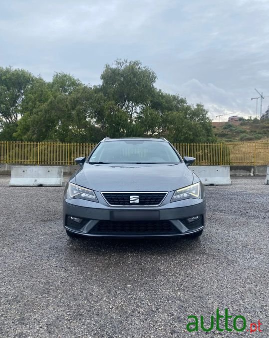 2017' SEAT Leon St photo #5