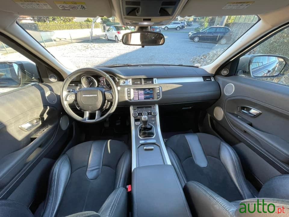 2013' Land Rover Range Rover Evoque photo #2