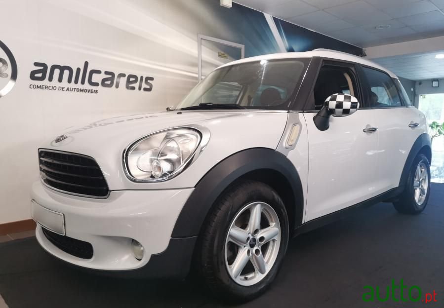 2013' MINI Countryman One D photo #2