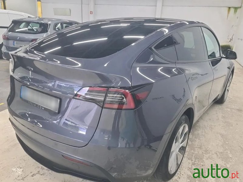 2022' Tesla Model Y photo #2