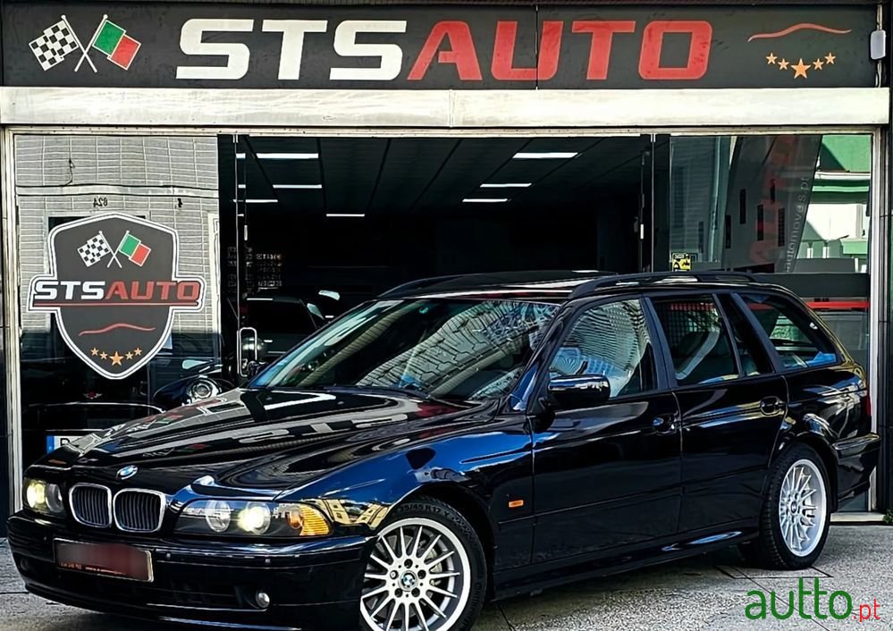 2001' BMW Série 5 Ia Touring photo #1