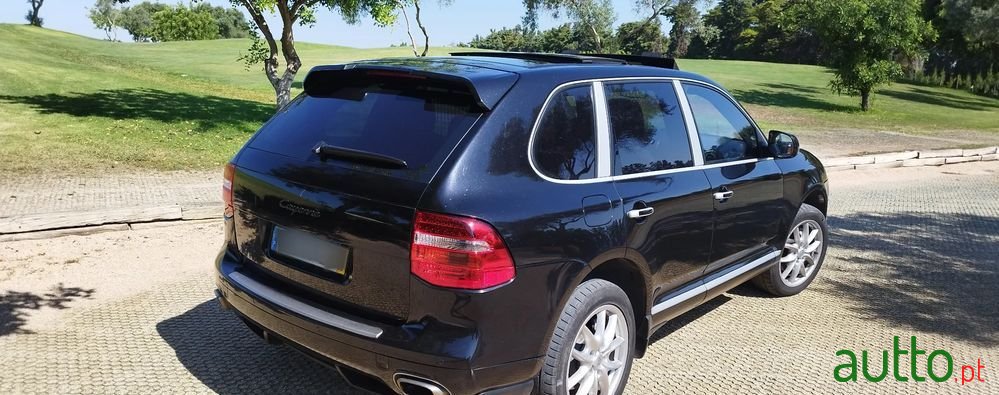 2008' Porsche Cayenne Tiptronic photo #2