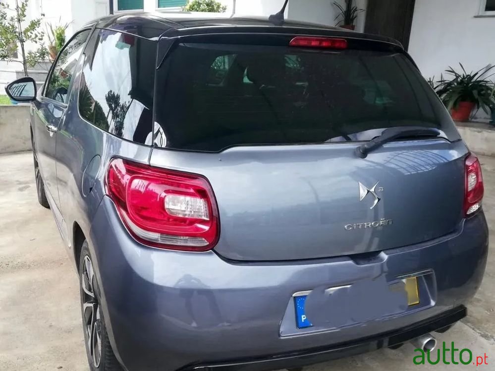 2012' Citroen DS3 1.6 E-Hdi So Chic photo #3