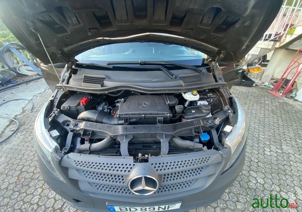 2017' Mercedes-Benz Vito photo #5