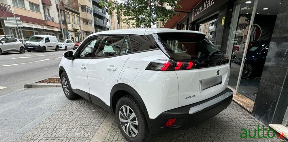 2020' Peugeot 2008 1.5 Bluehdi Active photo #5