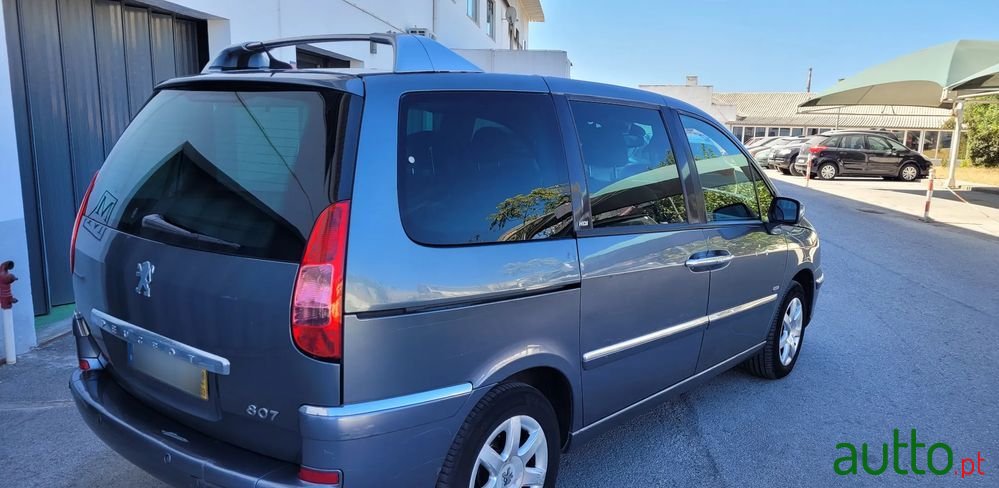 2008' Peugeot 807 2.2 Hdi Navteq photo #3