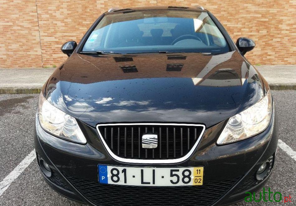 2011' SEAT Ibiza photo #3