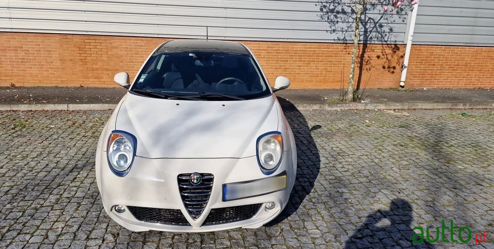 2010' Alfa Romeo MiTo photo #5