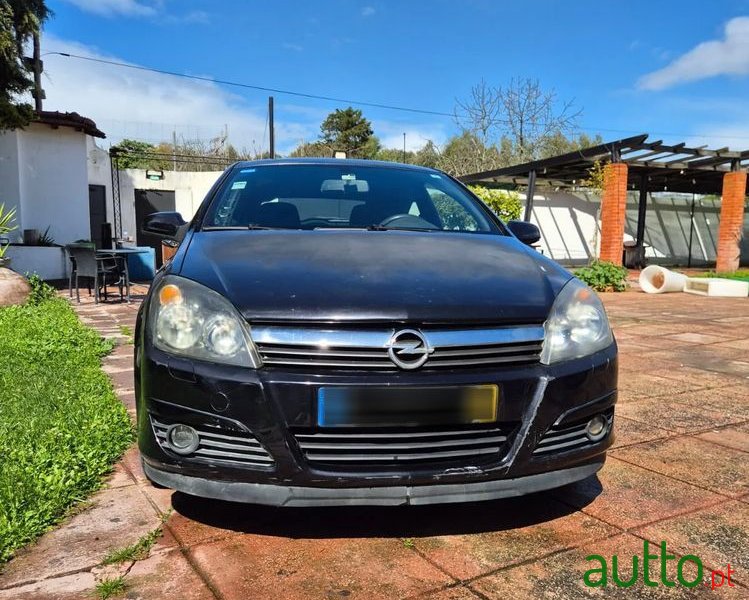 2006' Opel Astra Gtc 1.3 Cdti photo #5