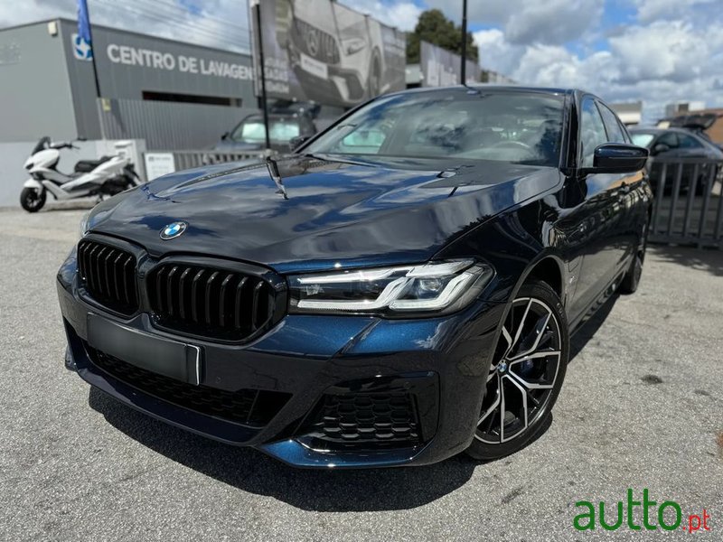 2020' BMW 530 E Pack M photo #3