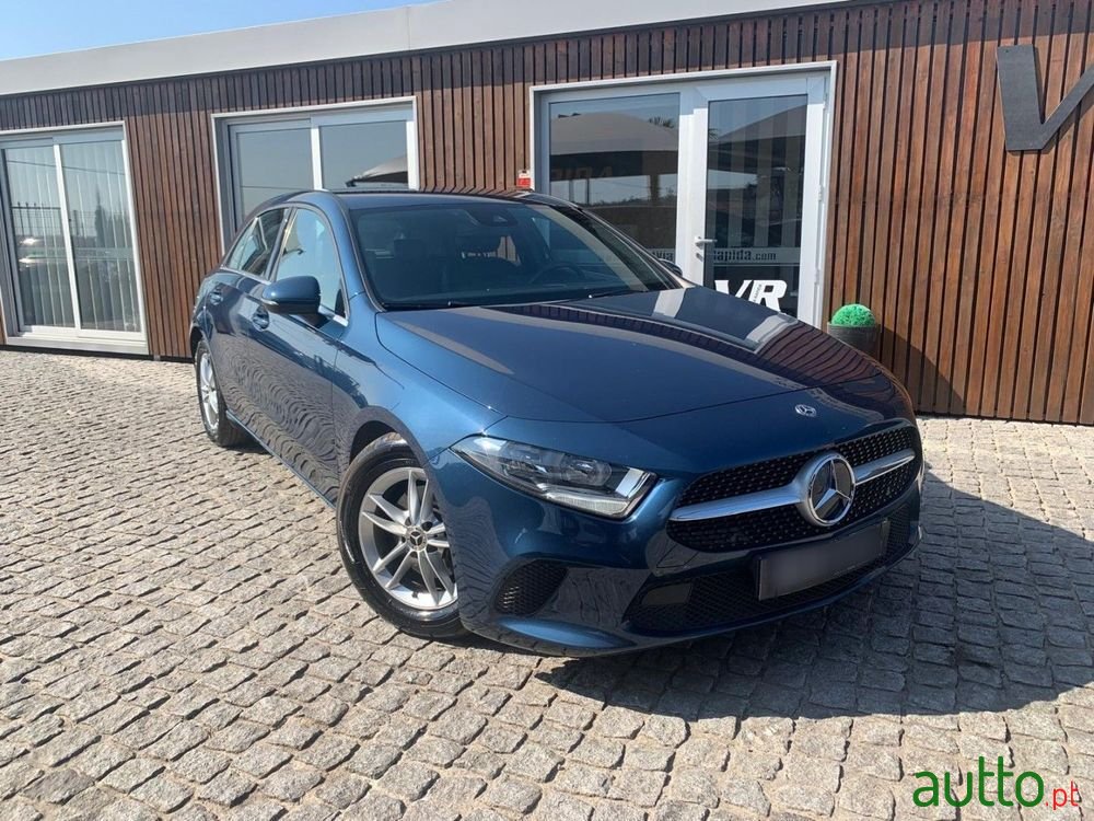 2020' Mercedes-Benz Classe A D Style Plus photo #3