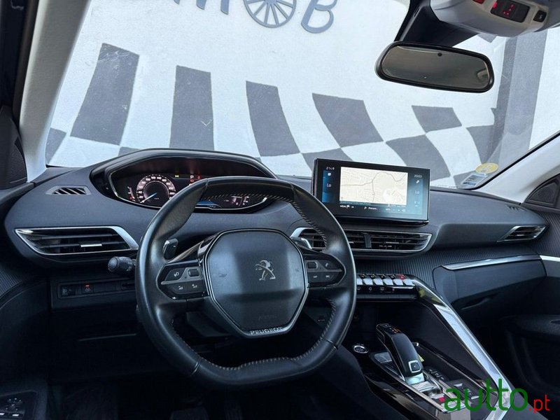 2021' Peugeot 3008 photo #5
