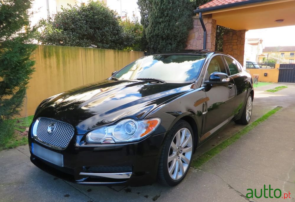 2009' Jaguar XF photo #1