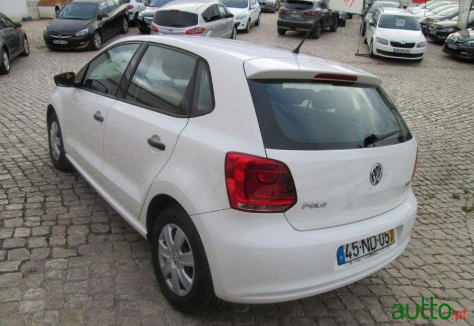 2012' Volkswagen Polo photo #1