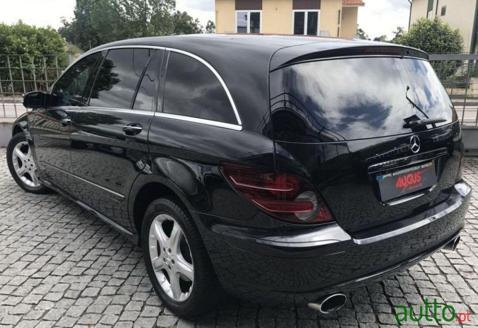 2007' Mercedes-Benz R-320 Cdi 4-Matic photo #1