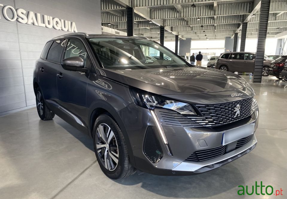 2021' Peugeot 5008 photo #5