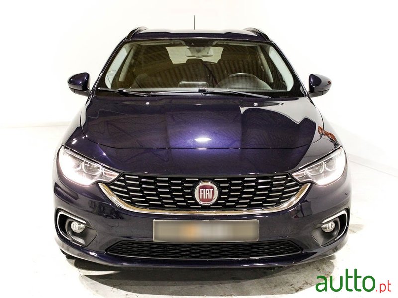 2018' Fiat Tipo Station Wagon photo #2