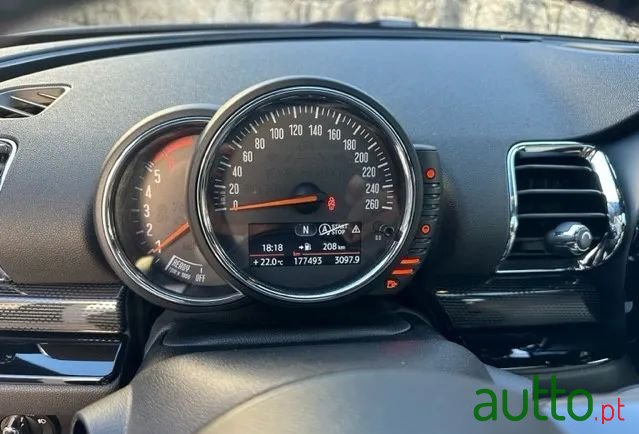 2016' MINI Clubman One D photo #4