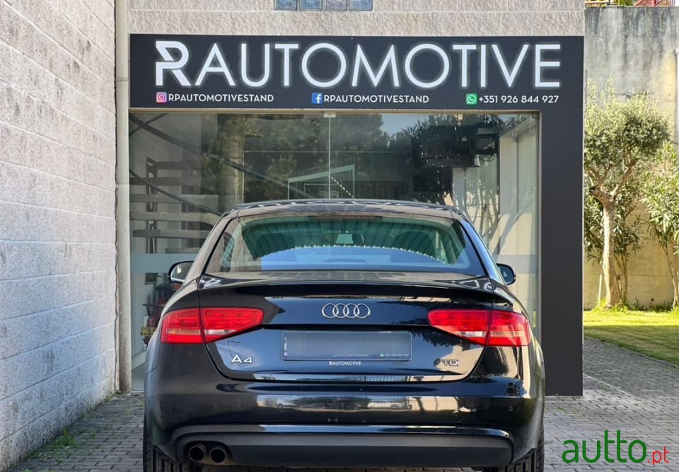 2012' Audi A4 photo #5