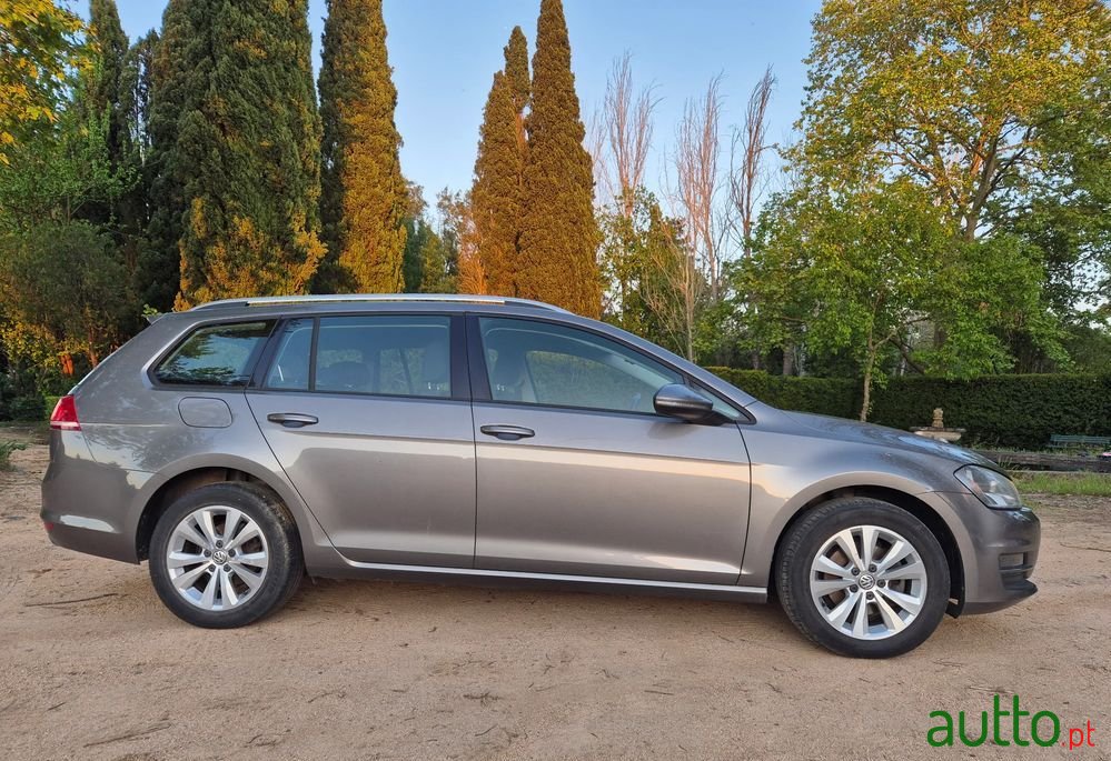 2015' Volkswagen Golf Variant photo #4