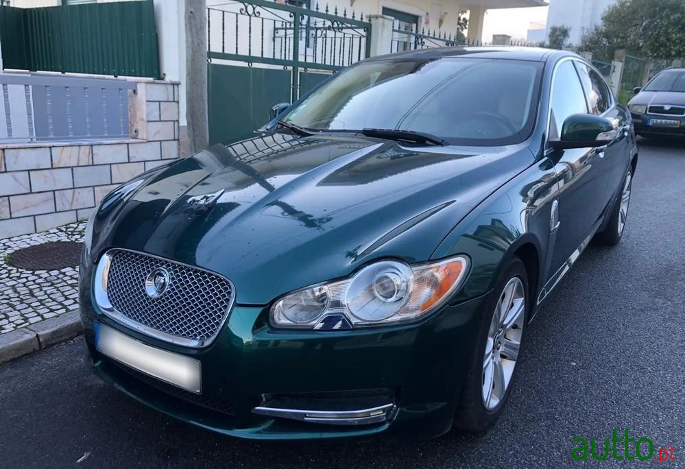 2008' Jaguar XF 3.0 V6 Luxury photo #1