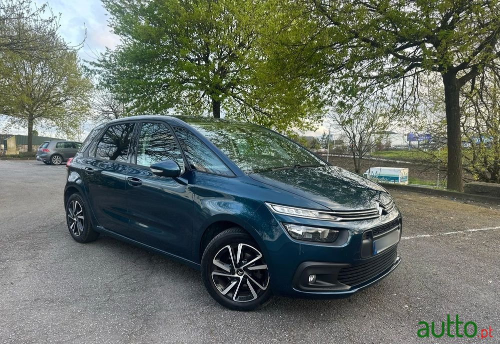 2020' Citroen C4 SpaceTourer photo #1