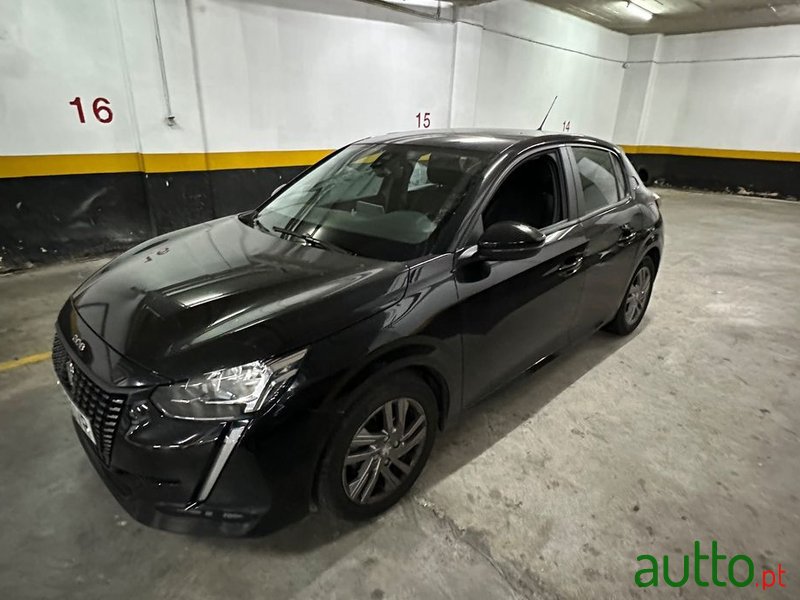 2020' Peugeot 208 photo #4