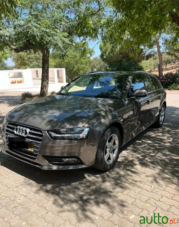 2015' Audi A4 Avant photo #1