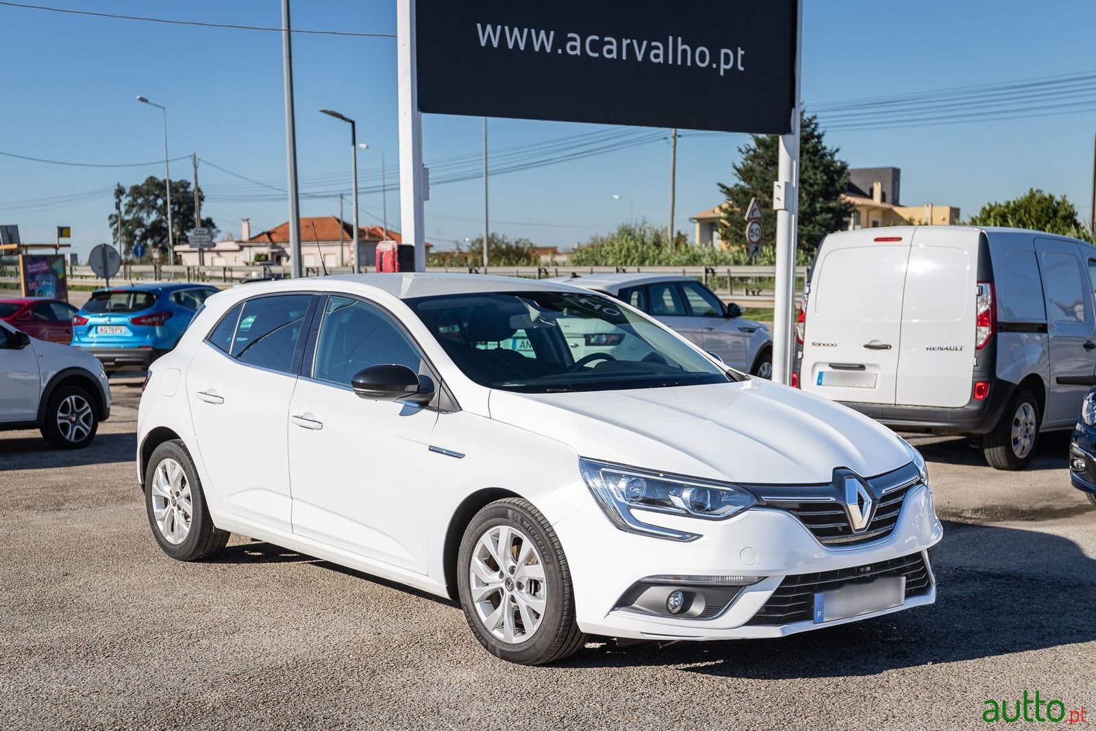 2019' Renault Megane photo #1
