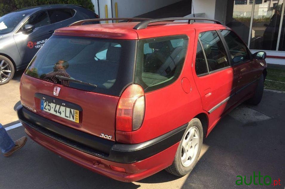 1998' Peugeot 306 Break photo #1