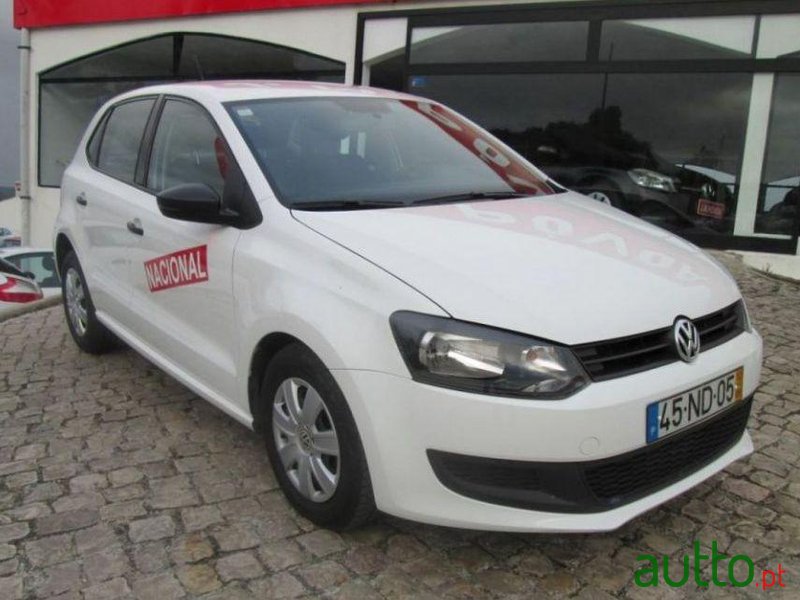 2012' Volkswagen Polo photo #2