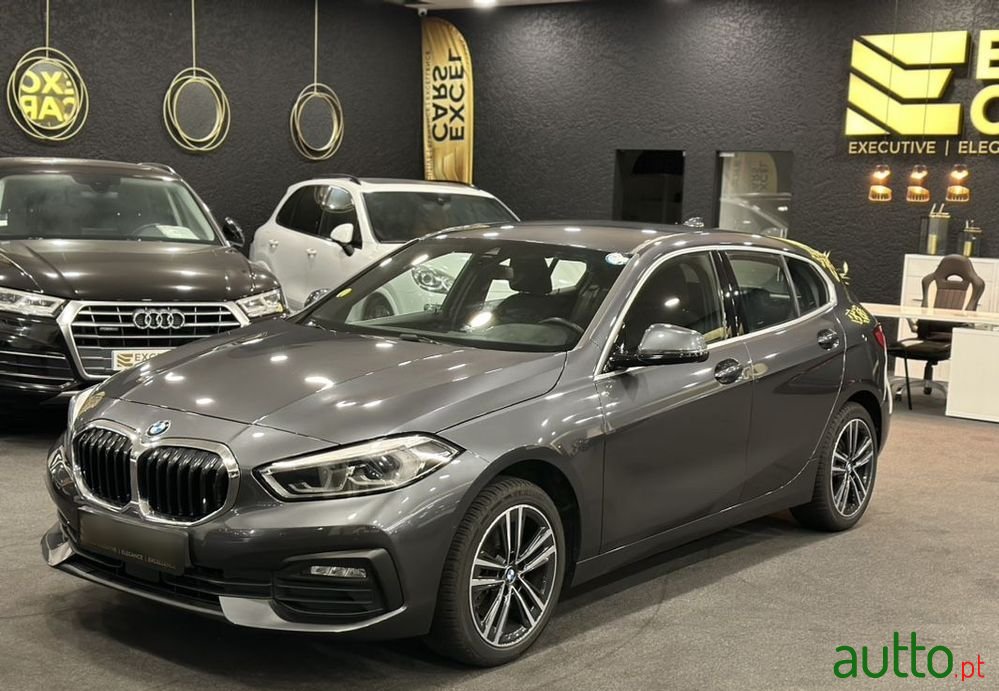 2020' BMW 116 D Line Sport Auto photo #1