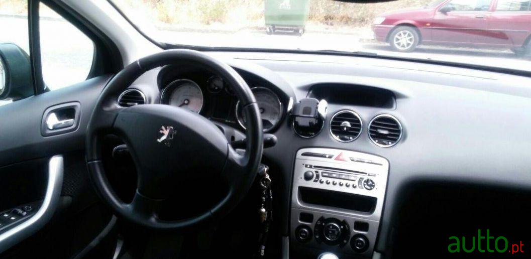 2008' Peugeot 308 Sw photo #3