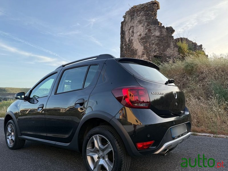 2018' Dacia Sandero Stepway photo #5