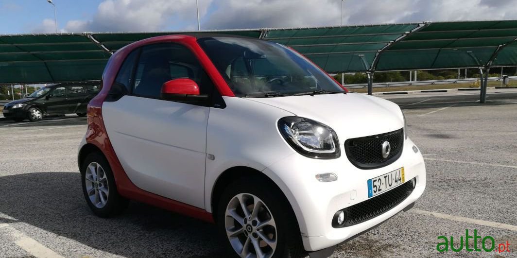 2017' Smart Fortwo photo #2