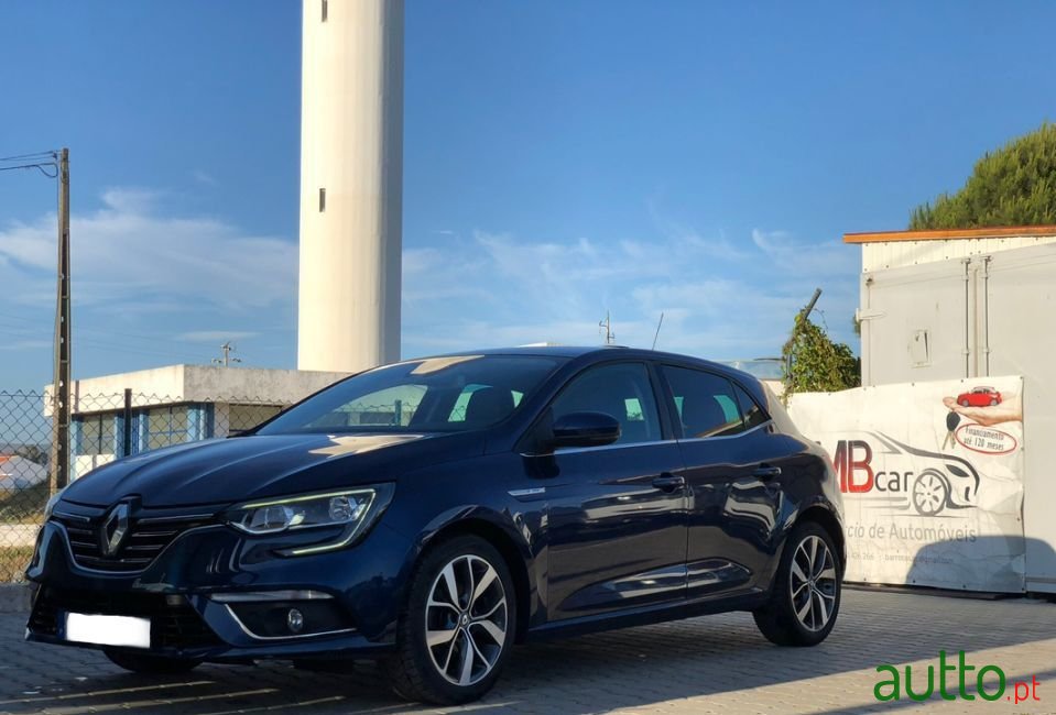 2017' Renault Megane photo #1