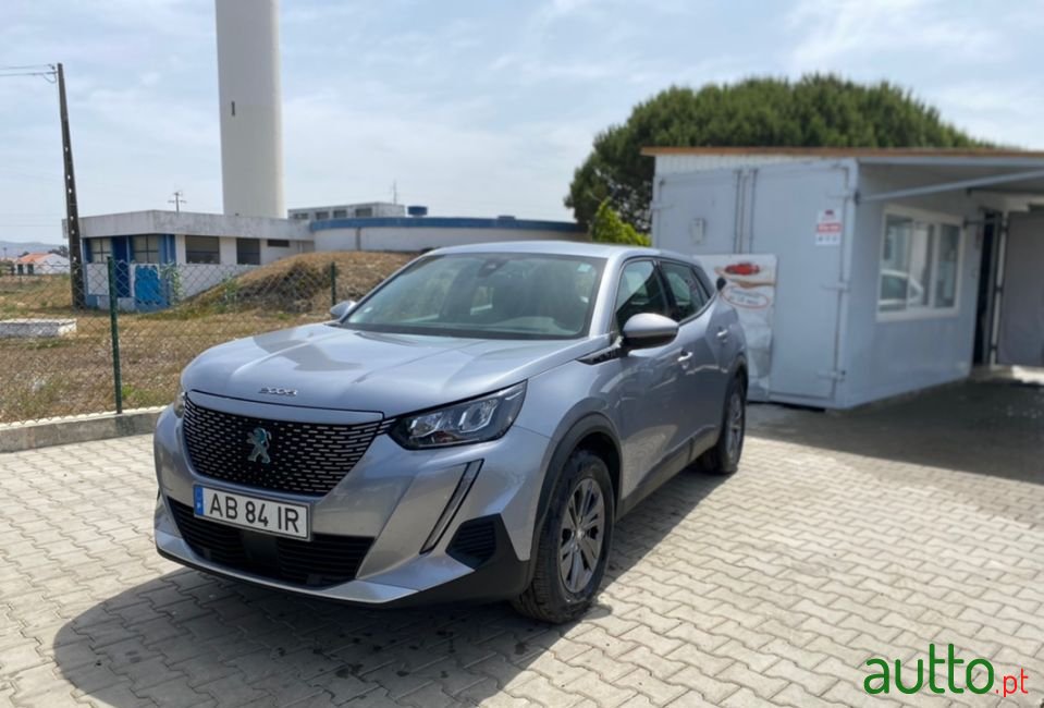 2020' Peugeot E-2008 photo #2