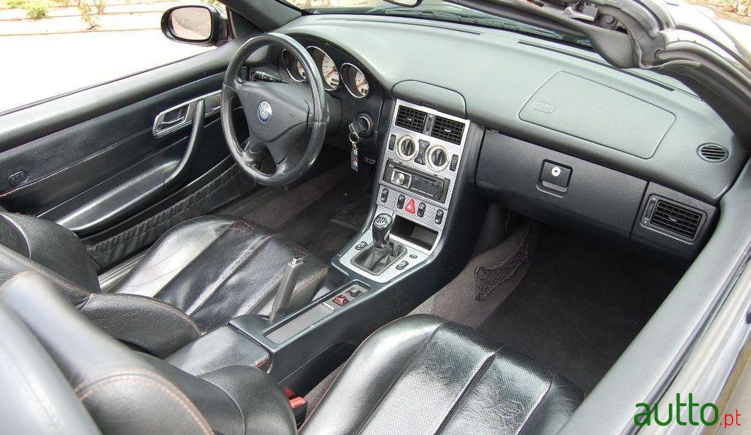 2000' Mercedes-Benz Slk-200 photo #3