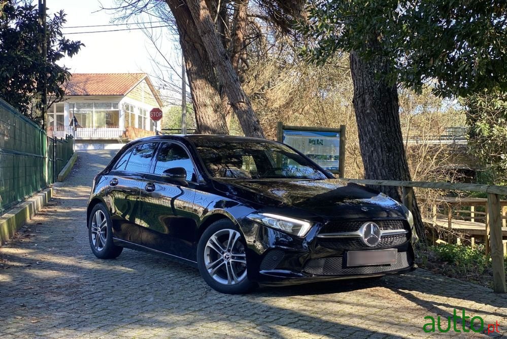 2019' Mercedes-Benz A 180 photo #2